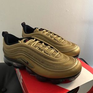 Nike air vapor max ‘97 metallic gold